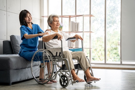 How to Find Reliable Elder Care at Home in Gurgaon
